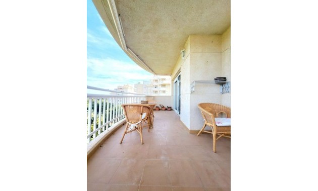 Venta - Apartamento / piso -
Dehesa de Campoamor