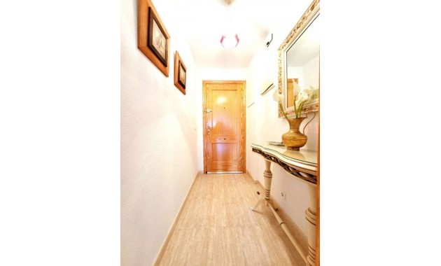 Venta - Apartamento / piso -
Dehesa de Campoamor