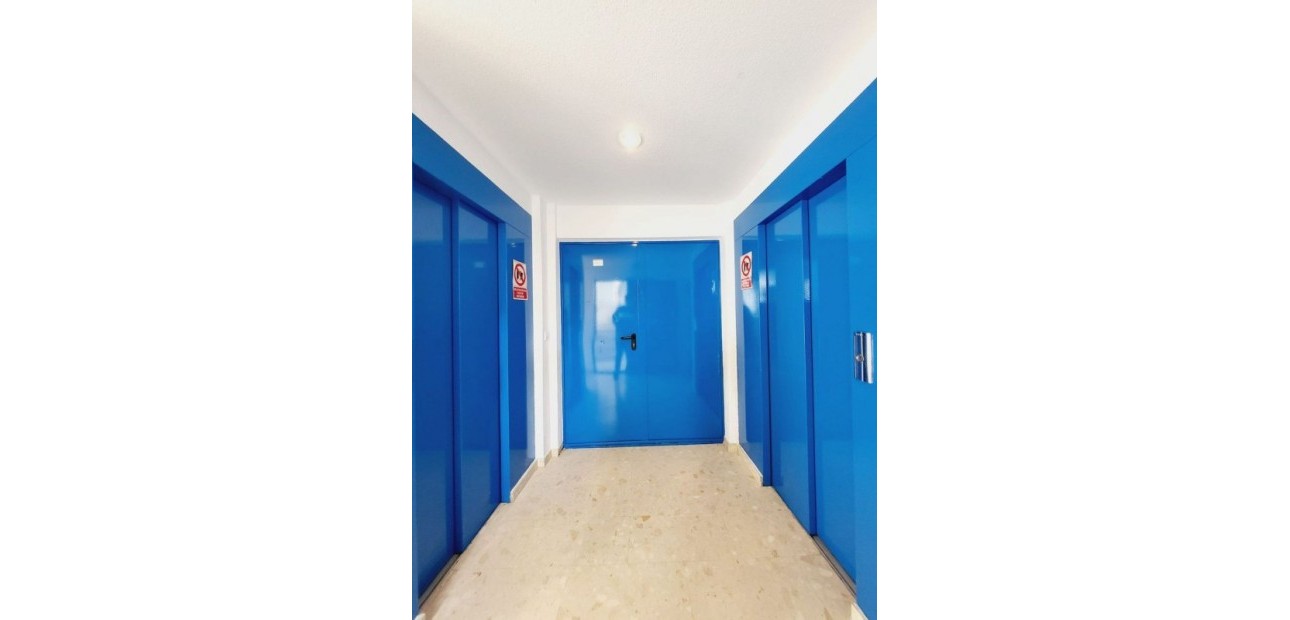 Venta - Apartamento / piso -
Dehesa de Campoamor