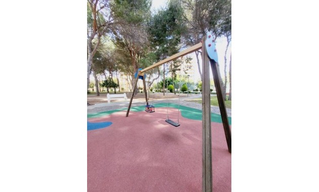 Venta - Apartamento / piso -
Dehesa de Campoamor