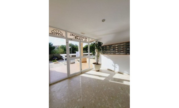 Venta - Apartamento / piso -
Dehesa de Campoamor