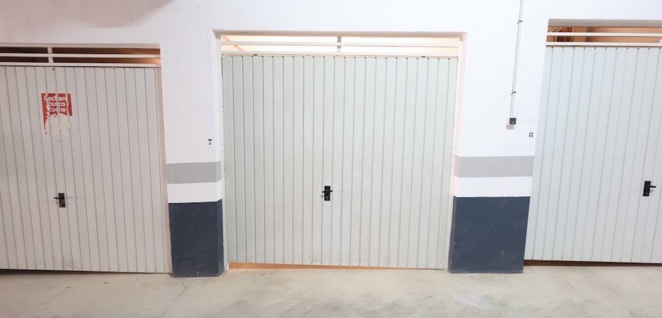 Venta - Apartamento / piso -
Campoamor