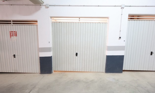 Venta - Apartamento / piso -
Campoamor