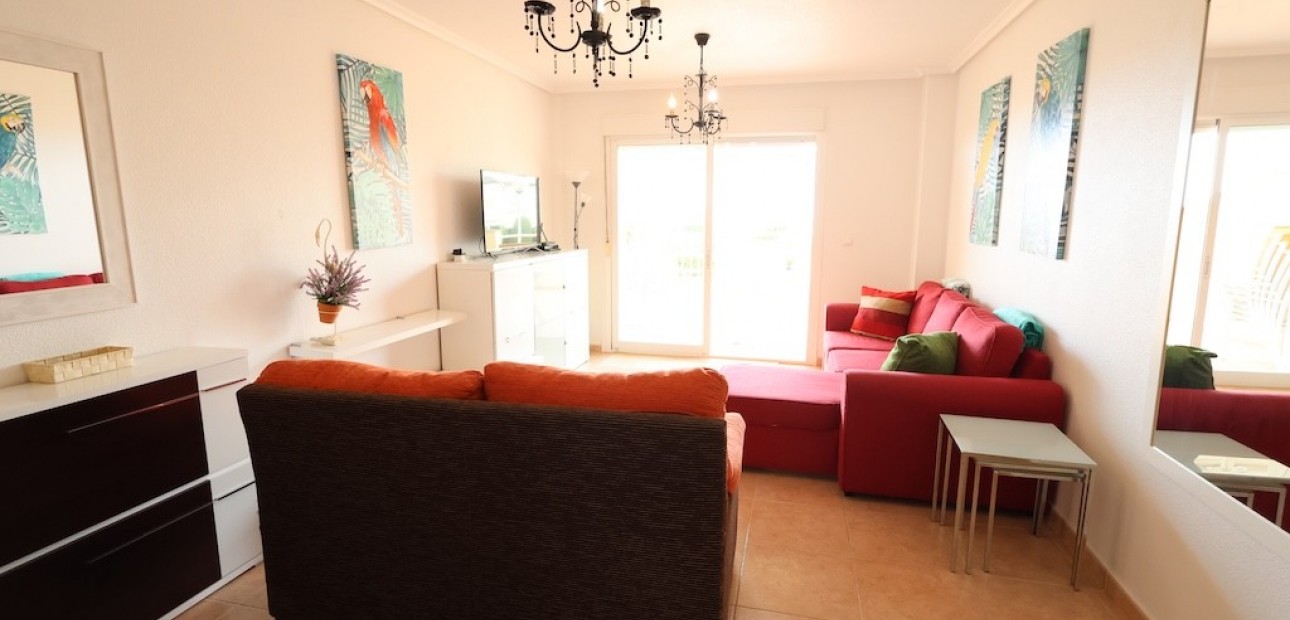 Venta - Apartamento / piso -
Campoamor