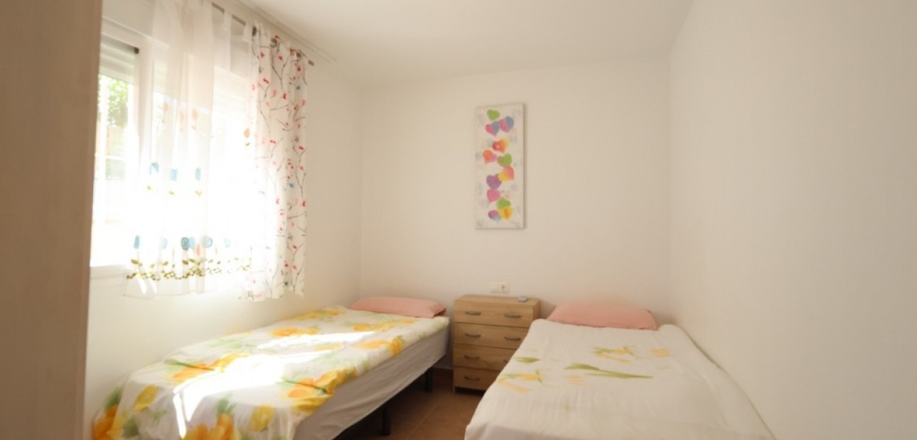 Venta - Apartamento / piso -
Campoamor