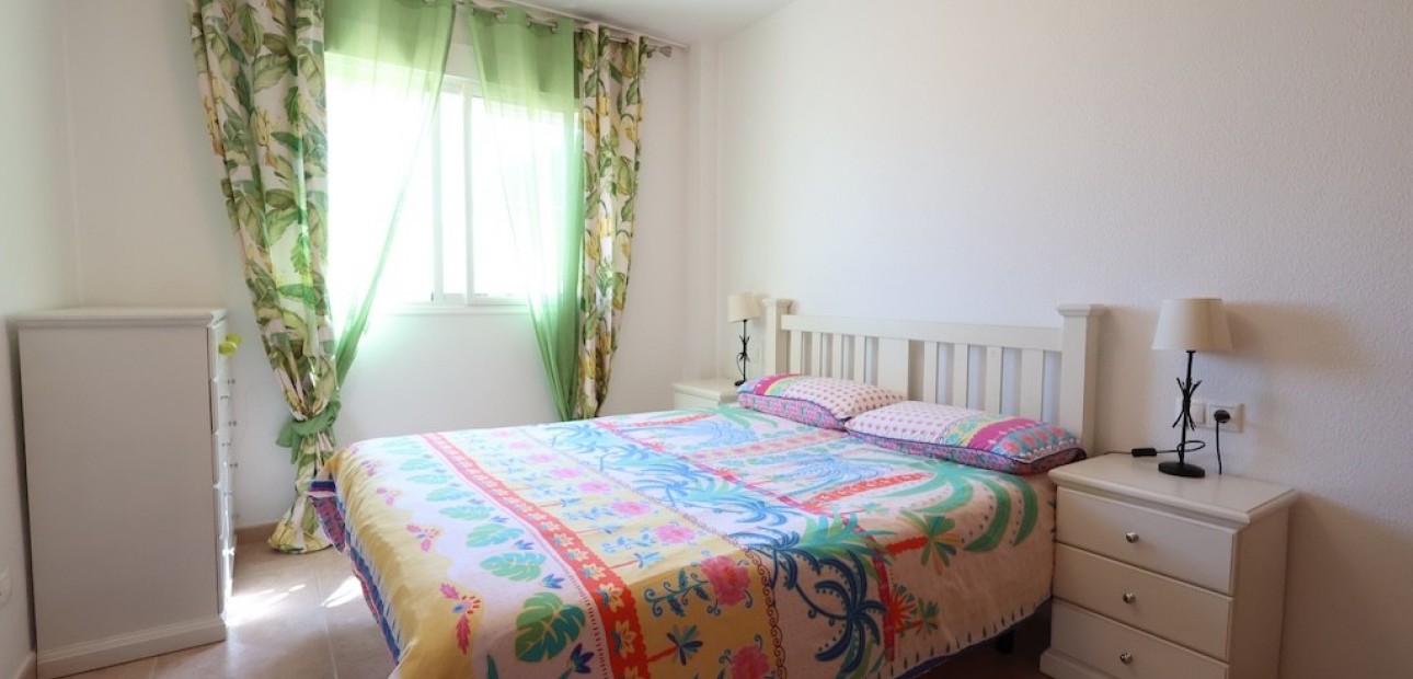 Venta - Apartamento / piso -
Campoamor