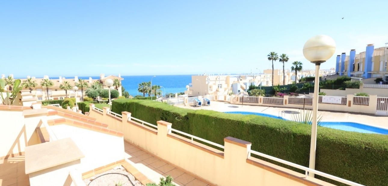 Venta - Apartamento / piso -
Campoamor