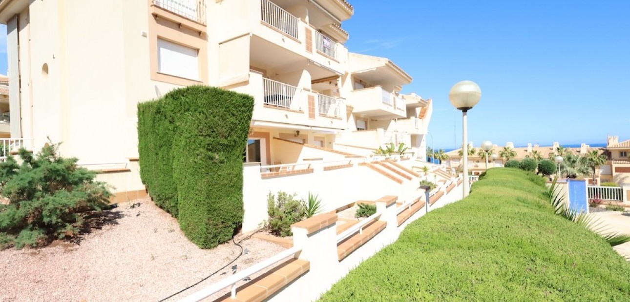 Venta - Apartamento / piso -
Campoamor