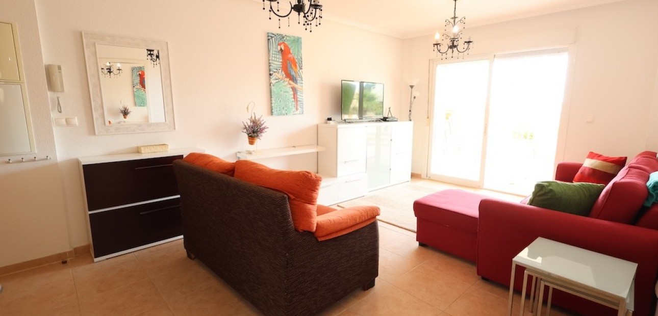 Venta - Apartamento / piso -
Campoamor