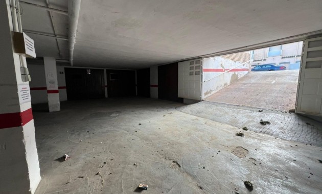 Herverkoop - Herenhuis -
La Mata