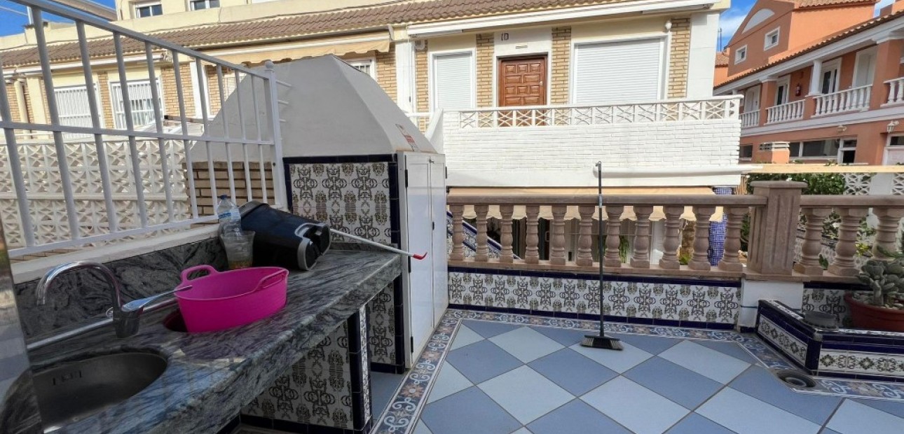 Herverkoop - Herenhuis -
La Mata