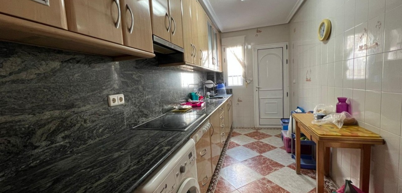 Herverkoop - Herenhuis -
La Mata