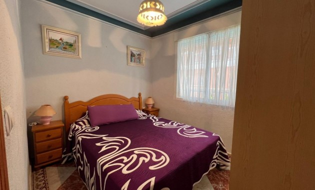 Herverkoop - Herenhuis -
La Mata