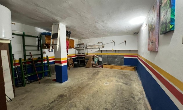 Herverkoop - Herenhuis -
La Mata