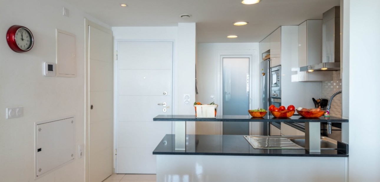 Venta - Apartamento / piso -
Punta Prima