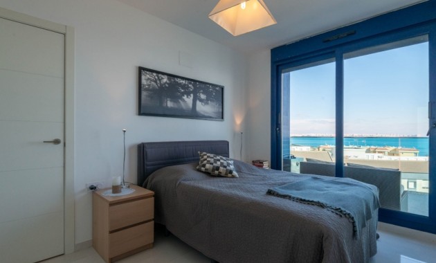 Venta - Apartamento / piso -
Punta Prima