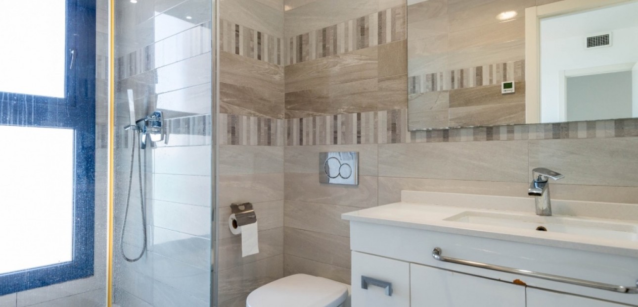 Venta - Apartamento / piso -
Punta Prima