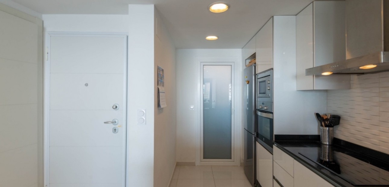 Venta - Apartamento / piso -
Punta Prima