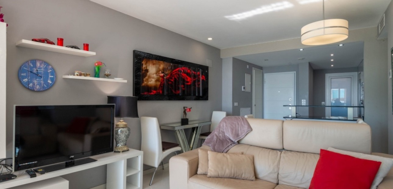 Venta - Apartamento / piso -
Punta Prima