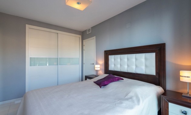 Venta - Apartamento / piso -
Punta Prima