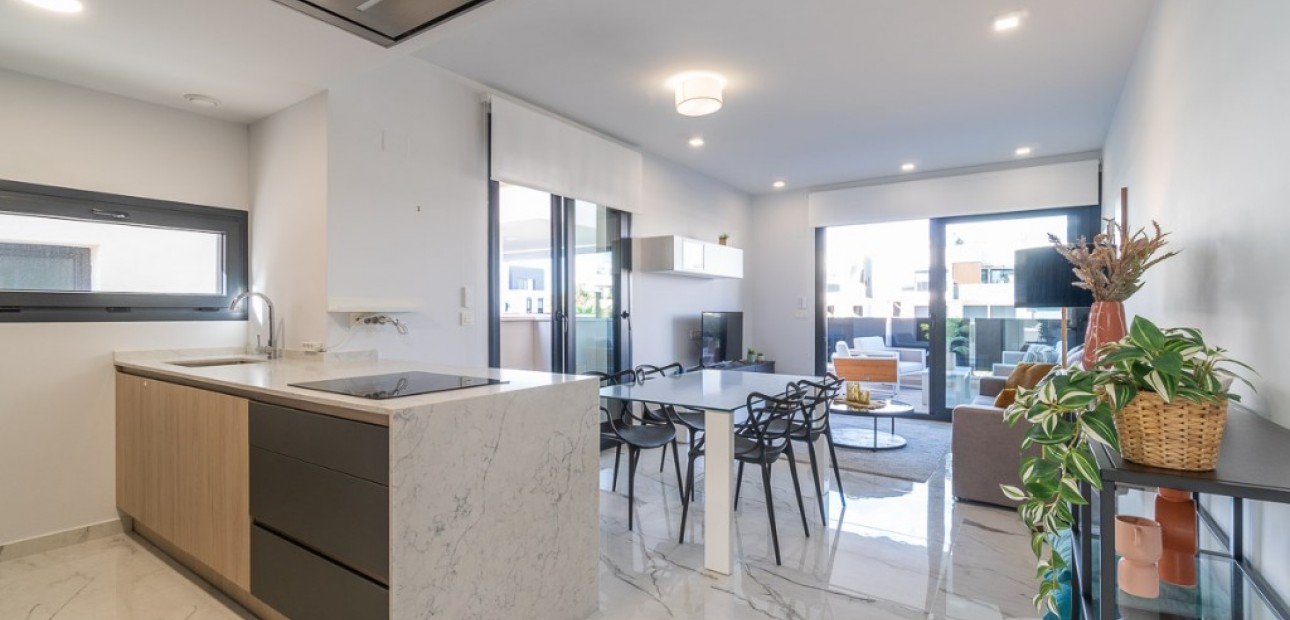 Herverkoop - Appartement / flat -
Orihuela Costa