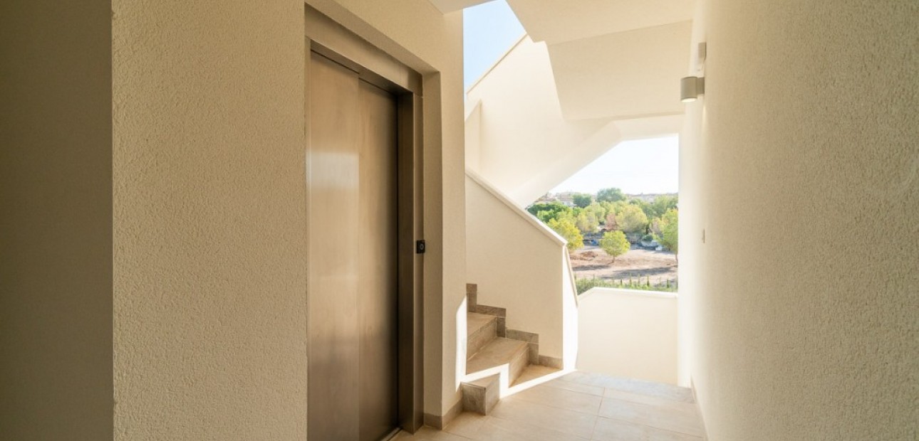 Herverkoop - Appartement / flat -
Orihuela Costa