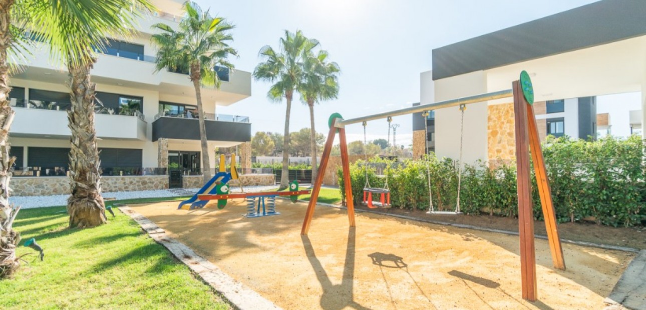 Herverkoop - Appartement / flat -
Orihuela Costa