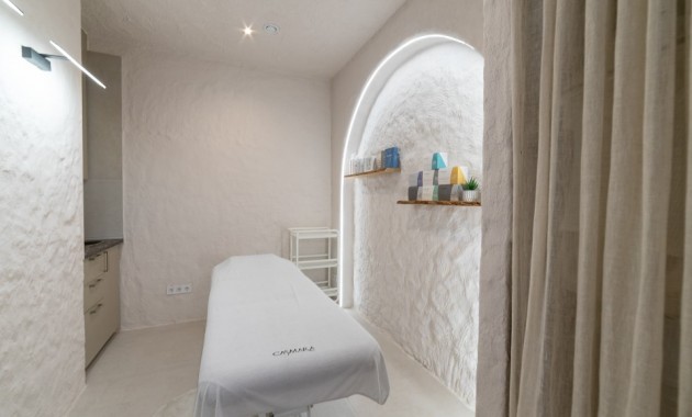 Herverkoop - Business -
Alicante - Center