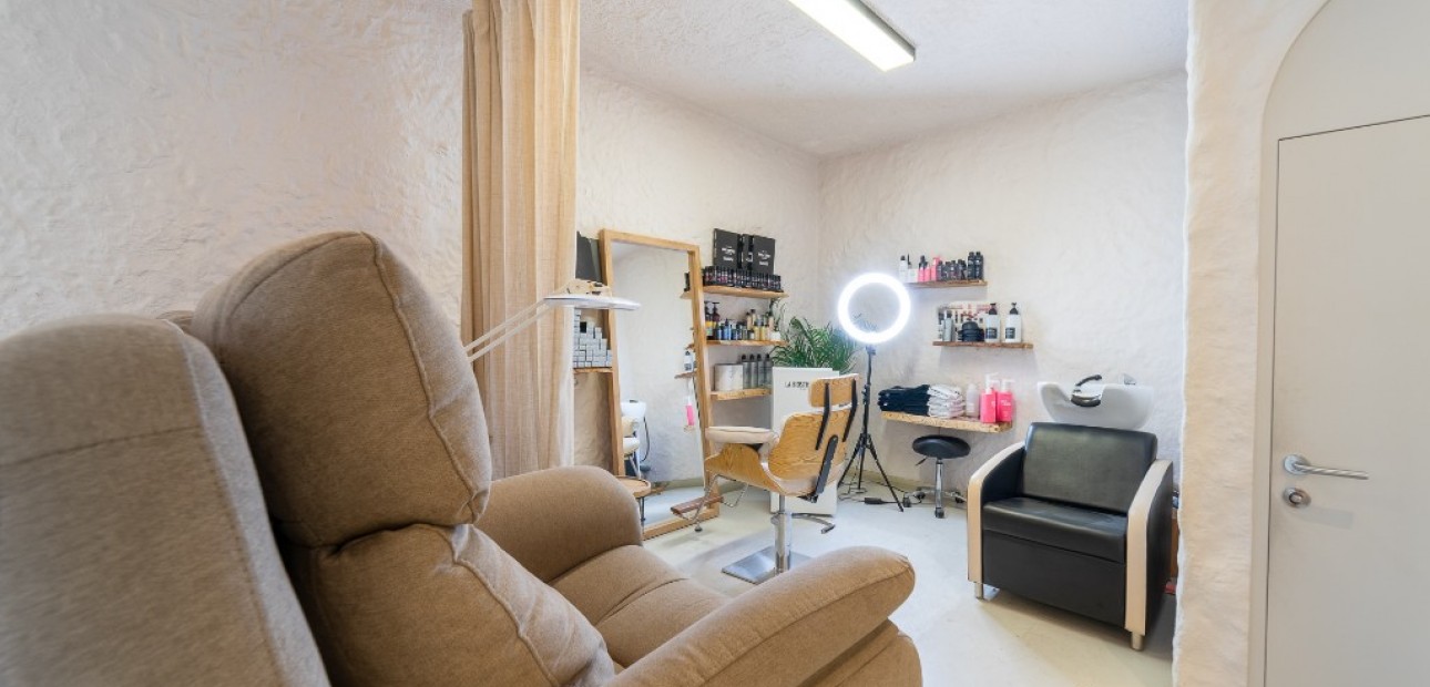 Herverkoop - Business -
Alicante - Center