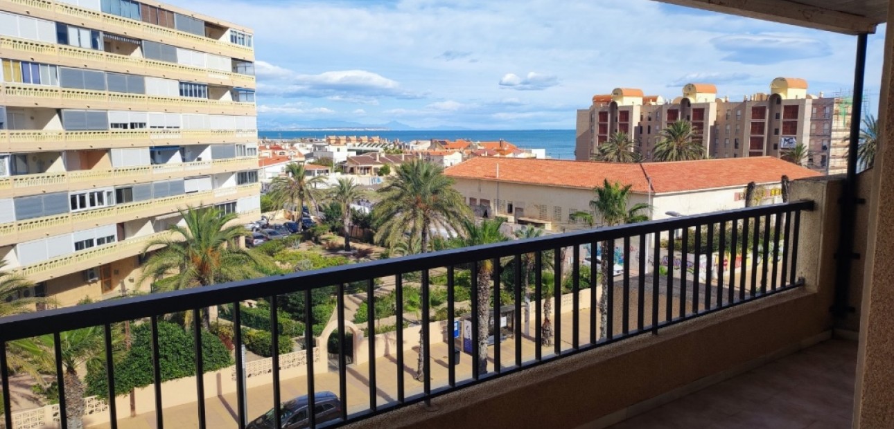 Herverkoop - Appartement / flat -
La Mata