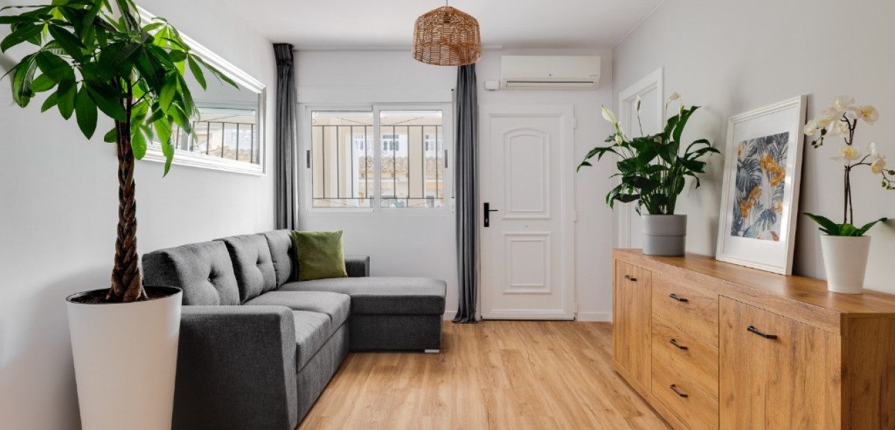 Herverkoop - Herenhuis -
Costa Blanca - Orihuela Costa