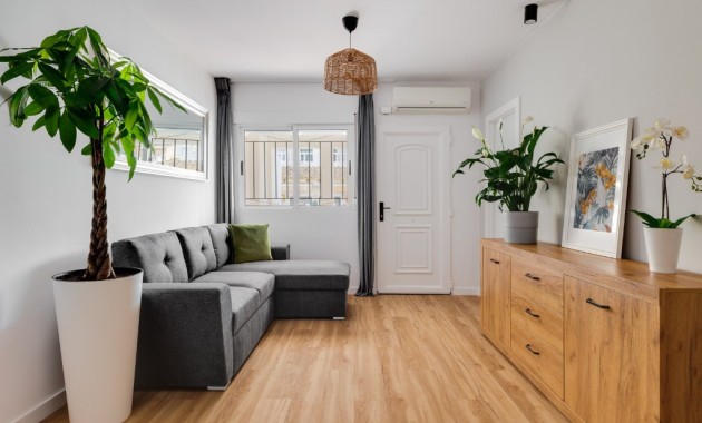 Herverkoop - Herenhuis -
Costa Blanca - Orihuela Costa