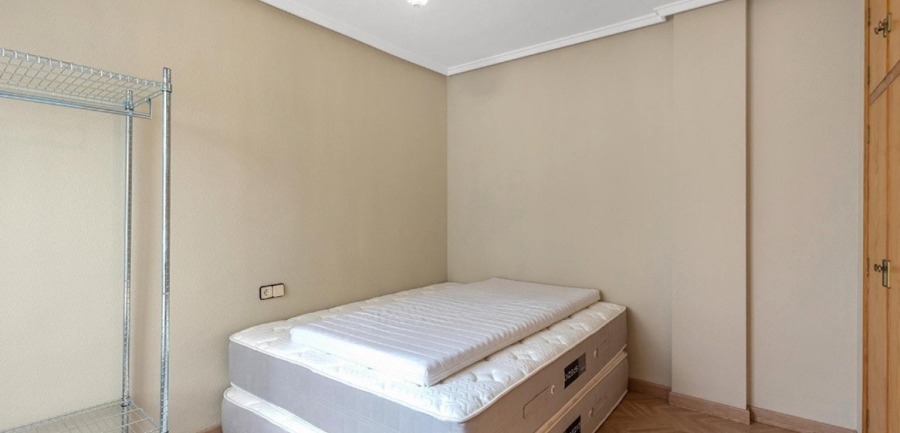 Herverkoop - Appartement / flat -
Torrevieja - La Mata