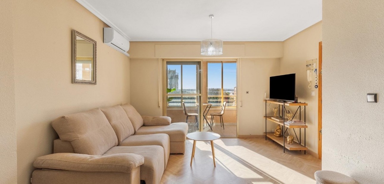 Herverkoop - Appartement / flat -
Torrevieja - La Mata