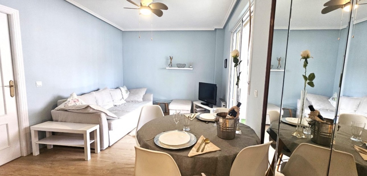 Herverkoop - Appartement / flat -
Torrevieja