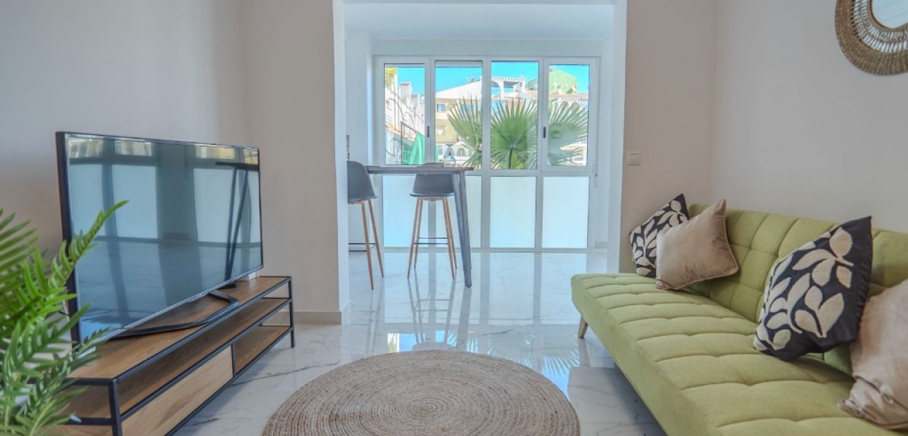 Sale - Apartment / flat -
Torrevieja - La veleta