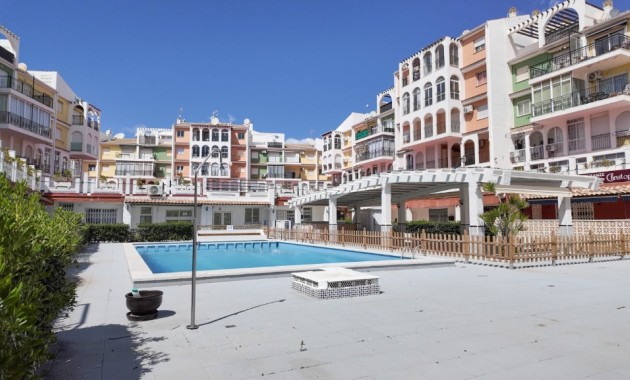 Sale - Apartment / flat -
Torrevieja - La veleta