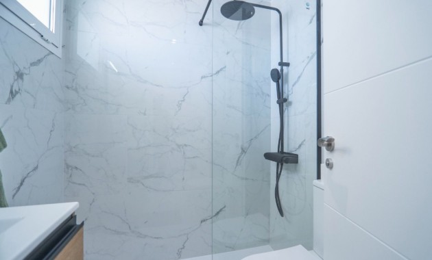 Sale - Apartment / flat -
Torrevieja - La veleta