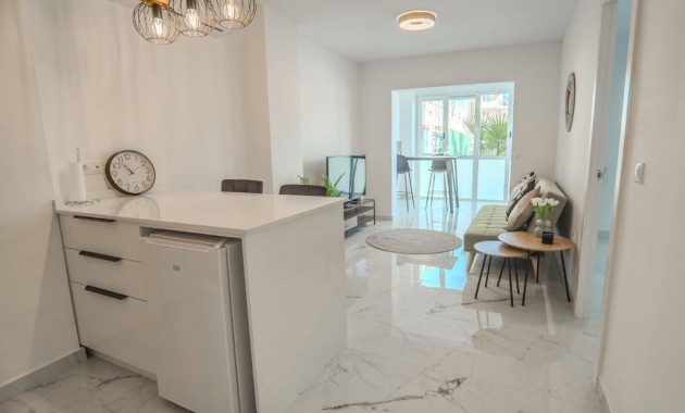 Sale - Apartment / flat -
Torrevieja - La veleta