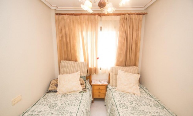 Sale - Apartment / flat -
Torrevieja - La veleta