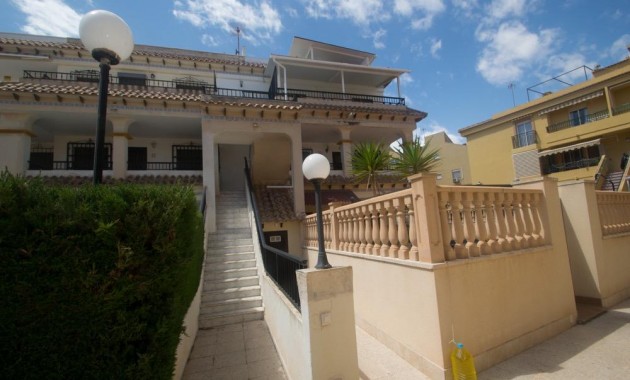 Sale - Apartment / flat -
Torrevieja - La veleta