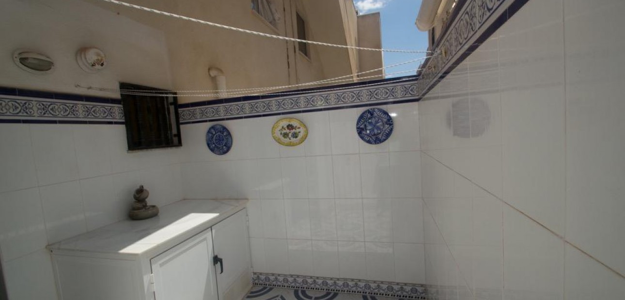 Sale - Apartment / flat -
Torrevieja - La veleta