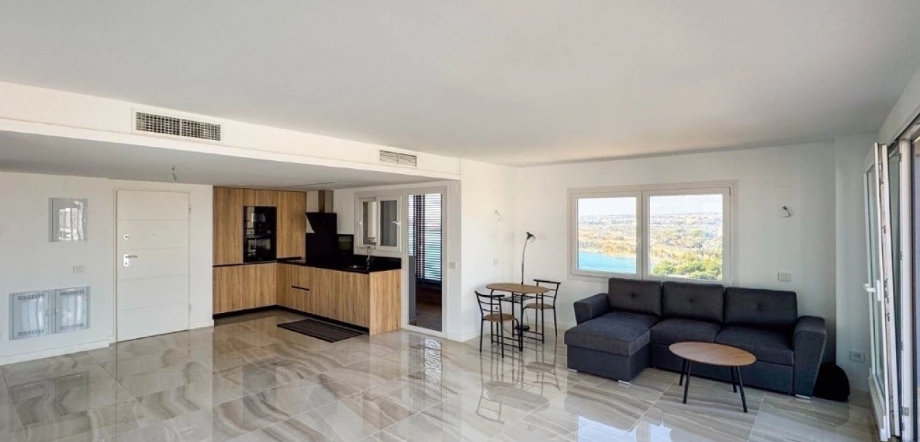 Sale - Apartment / flat -
Punta Prima