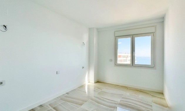 Sale - Apartment / flat -
Punta Prima