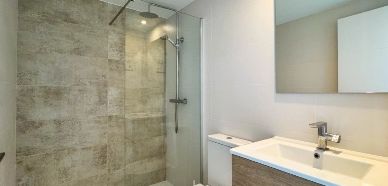 Sale - Apartment / flat -
Punta Prima