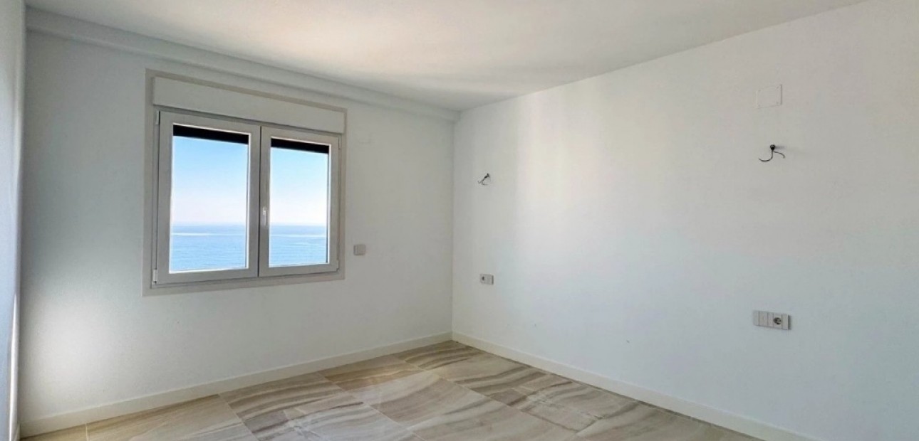 Sale - Apartment / flat -
Punta Prima