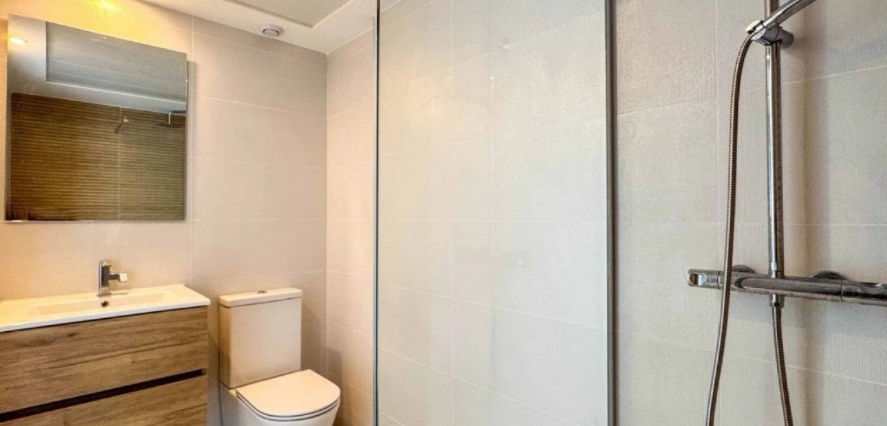 Sale - Apartment / flat -
Punta Prima