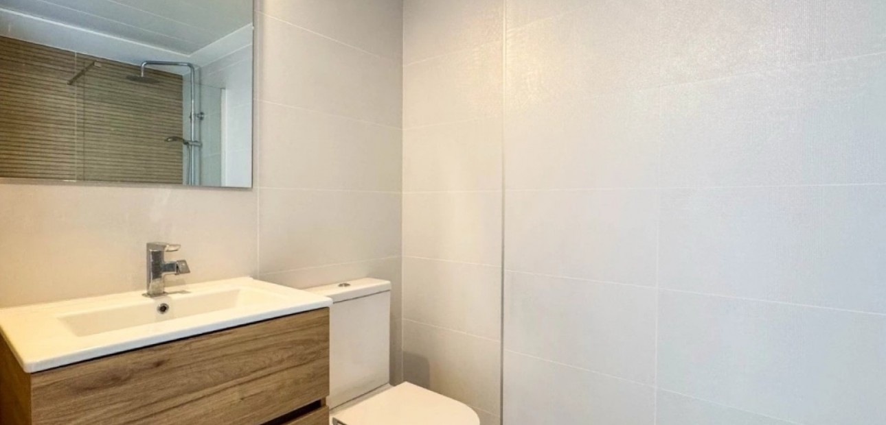 Sale - Apartment / flat -
Punta Prima