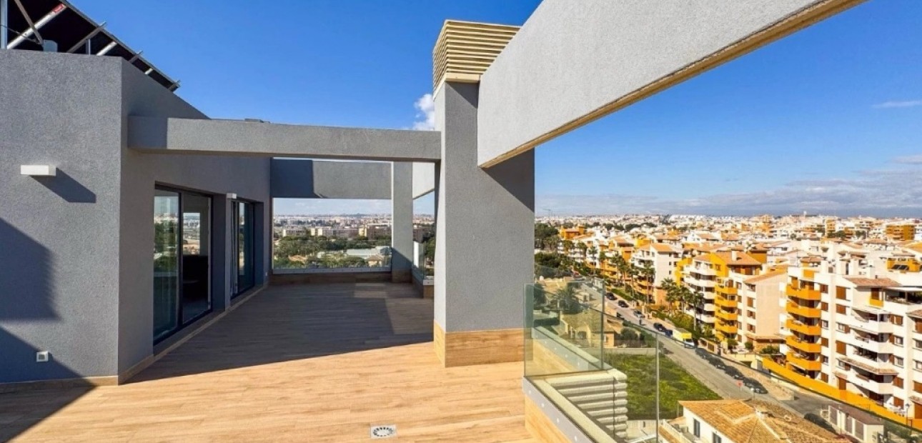 Sale - Apartment / flat -
Punta Prima