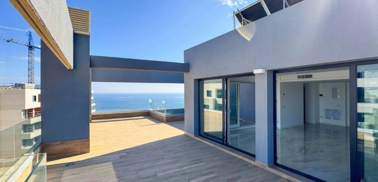 Sale - Apartment / flat -
Punta Prima